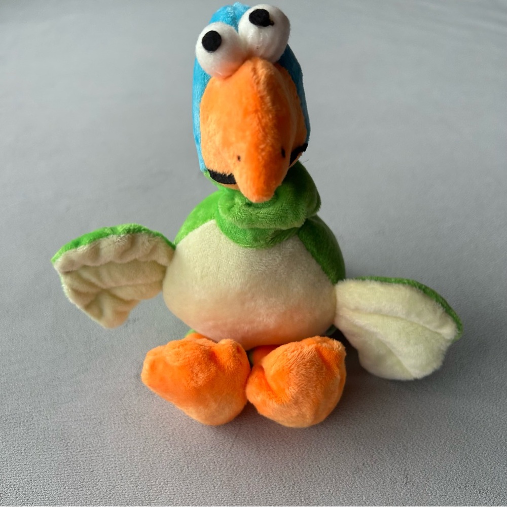Dog Toy ~ Squeaker ~ Silly Fun Bird with Stretchy Neck! ~ Brand New!